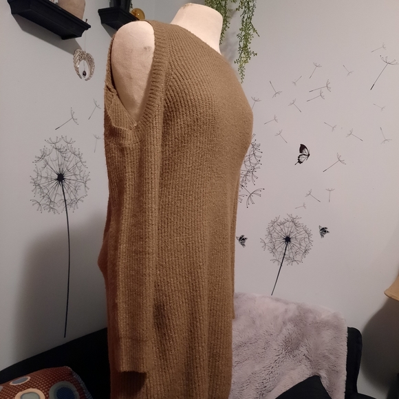 Brown Knit Open-Shoulder Body-Con Dress - Picture 2 of 5
